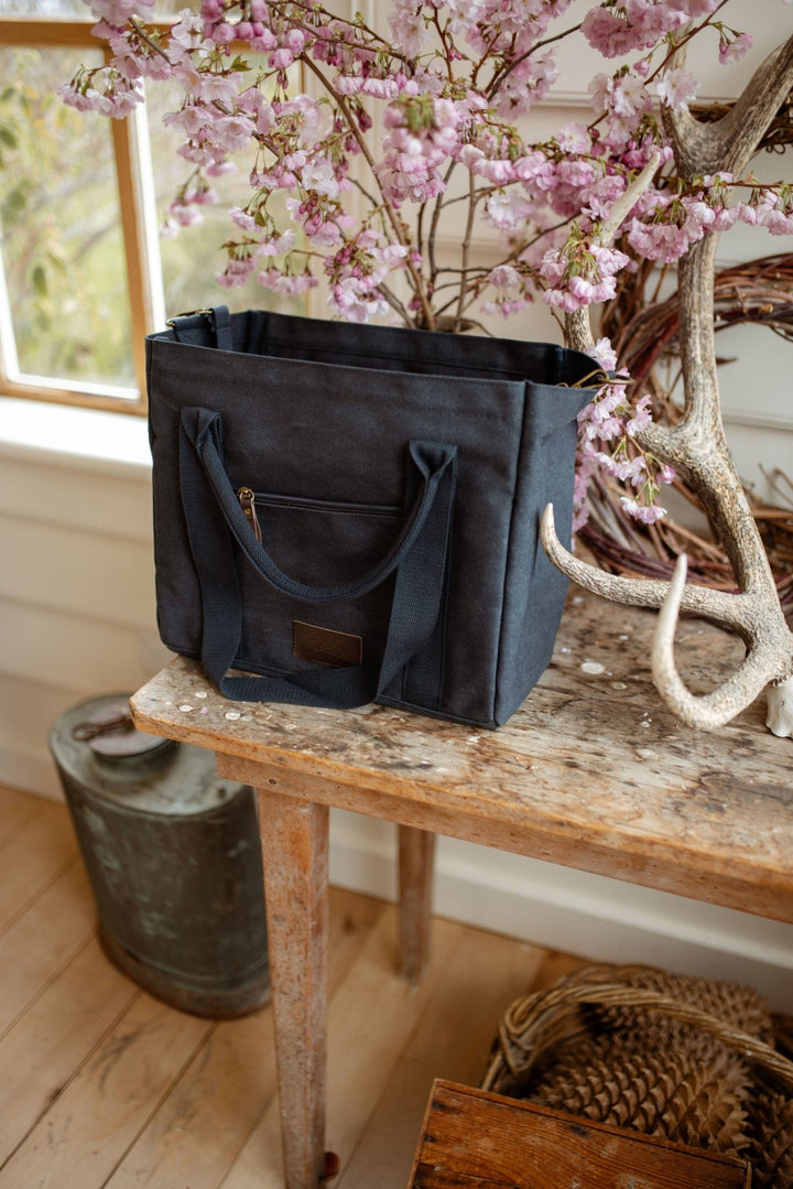 Day Bag in Navy - H&S Heritage
